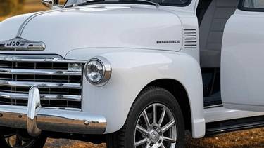 Volvió la camioneta Justicialista: así es el modelo 2025 hecho con Inteligencia Artificial