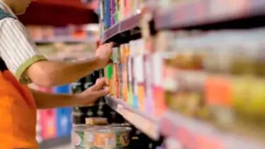 Paritarias empleados de comercio de agosto a enero de 2026: cuánto cobran y de cuánto es el aumento