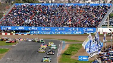Chau TC: derrumban la histórica tribuna de un autódromo y se viene "una revolución"