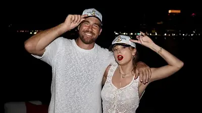 Cómo se conocieron Taylor Swift y Travis Kelce: la cronología de la relación que empezó gracias al Eras Tour Cómo se conocieron Taylor Swift y Travis Kelce: la cronología de la relación que empezó gracias al Eras Tour