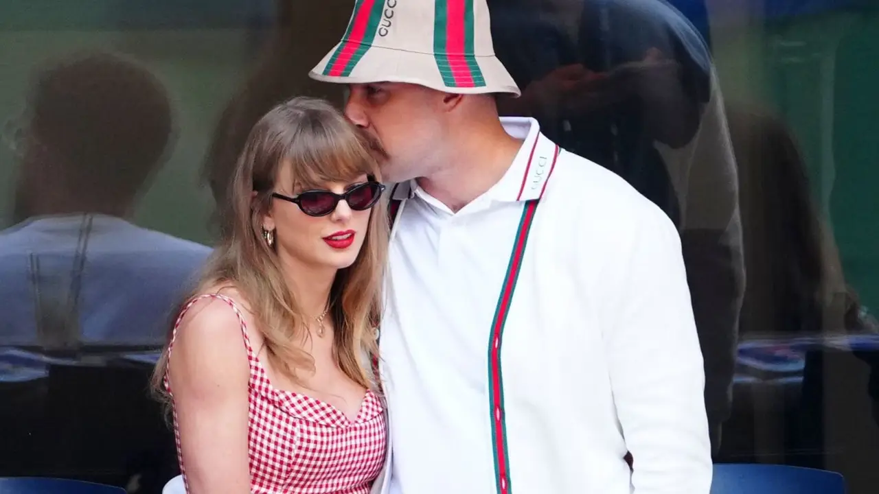Travis Kelce y Taylor Swift.