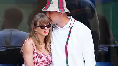 Travis Kelce y Taylor Swift. Travis Kelce y Taylor Swift.