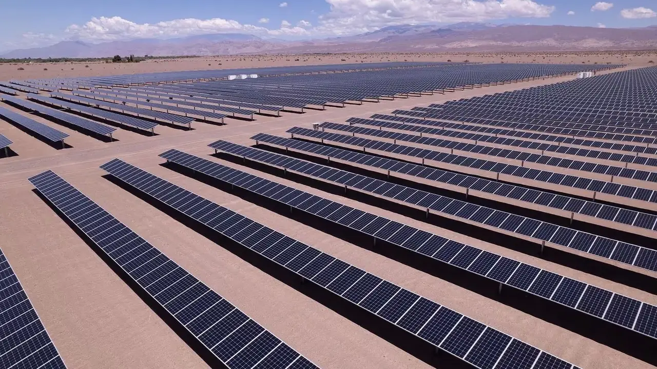 Crecimiento e infraestructura: el Parque Arauco Solar de La Rioja recibirá inversiones clave de un nuevo socio tecnológico