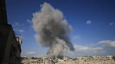 Israel aumenta los bombardeos sobre la ciudad de Gaza y mata a 16 personas en los alrededores Israel aumenta los bombardeos sobre la ciudad de Gaza y mata a 16 personas en los alrededores