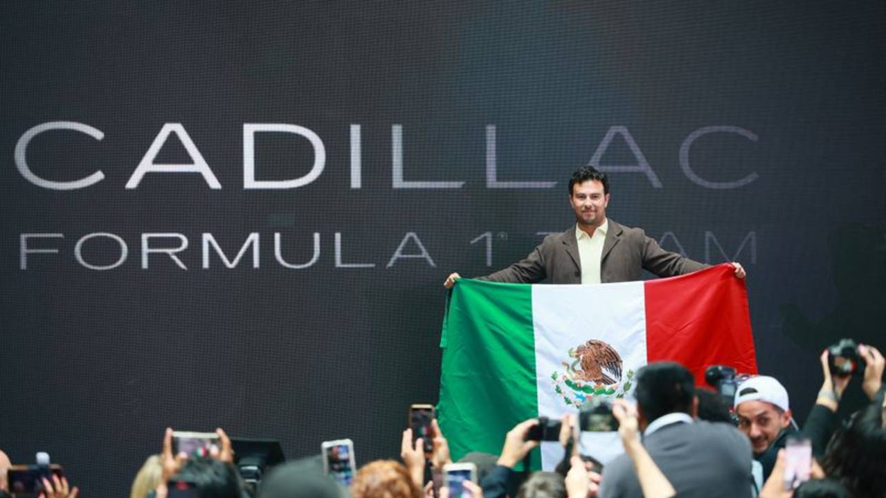 Verstappen, feliz por el regreso de su antiguo compañero "Checo" Pérez a la F1