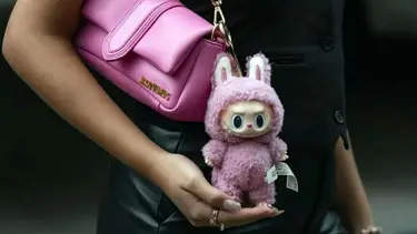 Labubu: qué es y qué significa tener esta muñeca