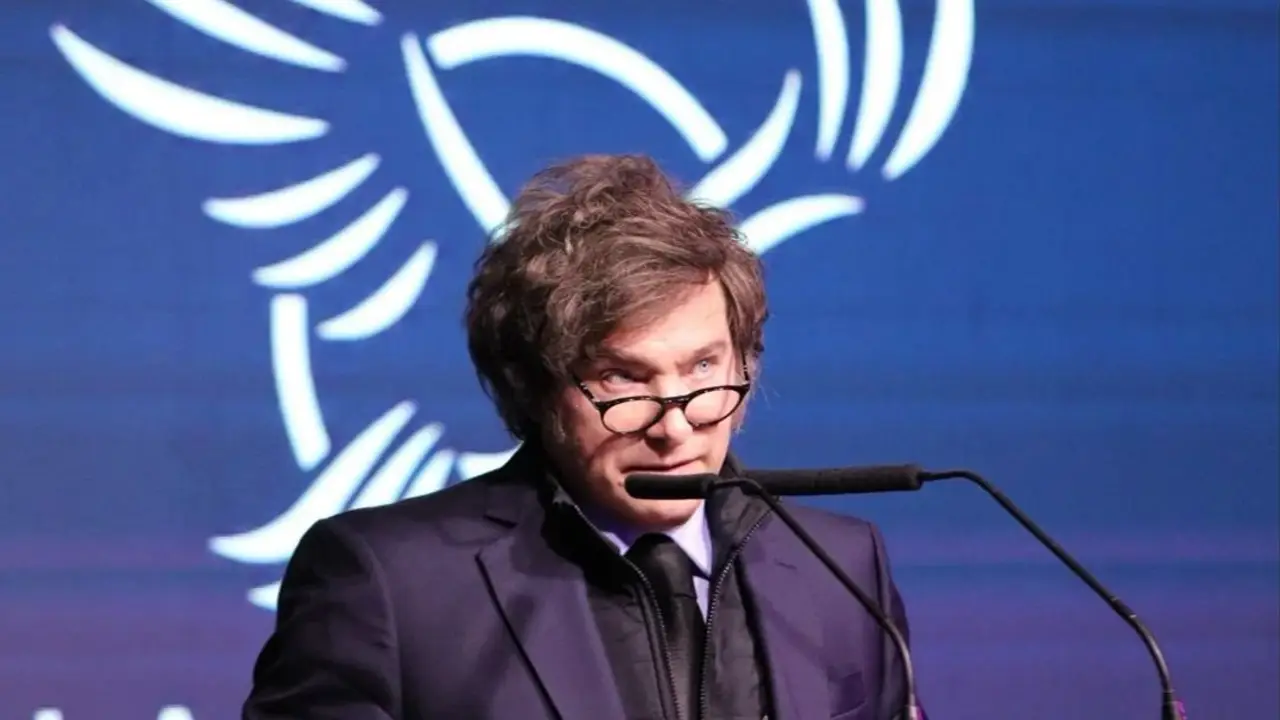 En un jueves negro, Milei pide a sus candidatos que defiendan la gestión económica