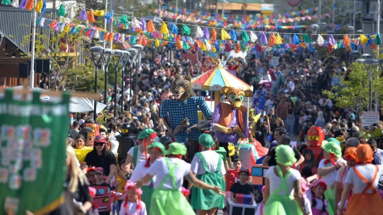 Nación dio marcha atrás con los feriados de octubre y en PBA lo celebraron 