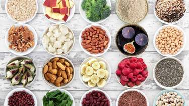 ¿Comés suficiente fibra? 3 señales de alerta de que te falta consumir más, según nutricionistas