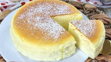 Receta sin azúcar y sin harina de torta nube de limón: no inflama, es liviana y esponjosa