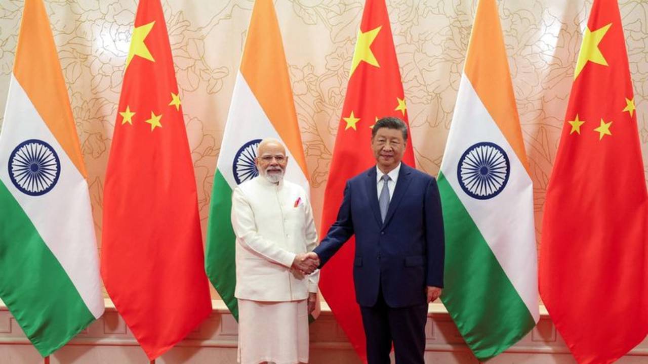 Cumbre de la OCS: China e India estrechan lazos en un encuentro histórico