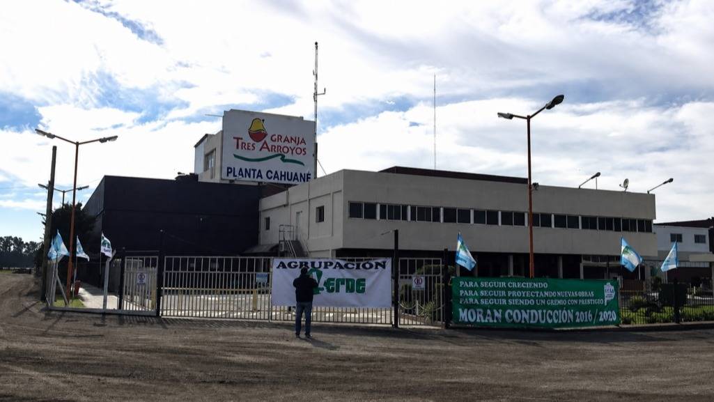 Crisis en Granja Tres Arroyos: cerró su planta en Capitán Sarmiento y temen despidos masivos