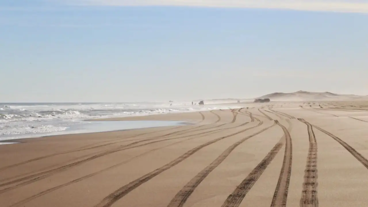Cuál es la playa con 35 habitantes.