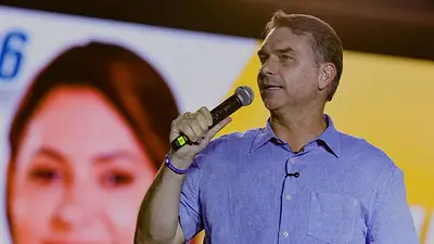 Elecciones en Brasil: última encuesta dice que Flávio Bolsonaro se acerca a Lula da Silva Elecciones en Brasil: última encuesta dice que Flávio Bolsonaro se acerca a Lula da Silva