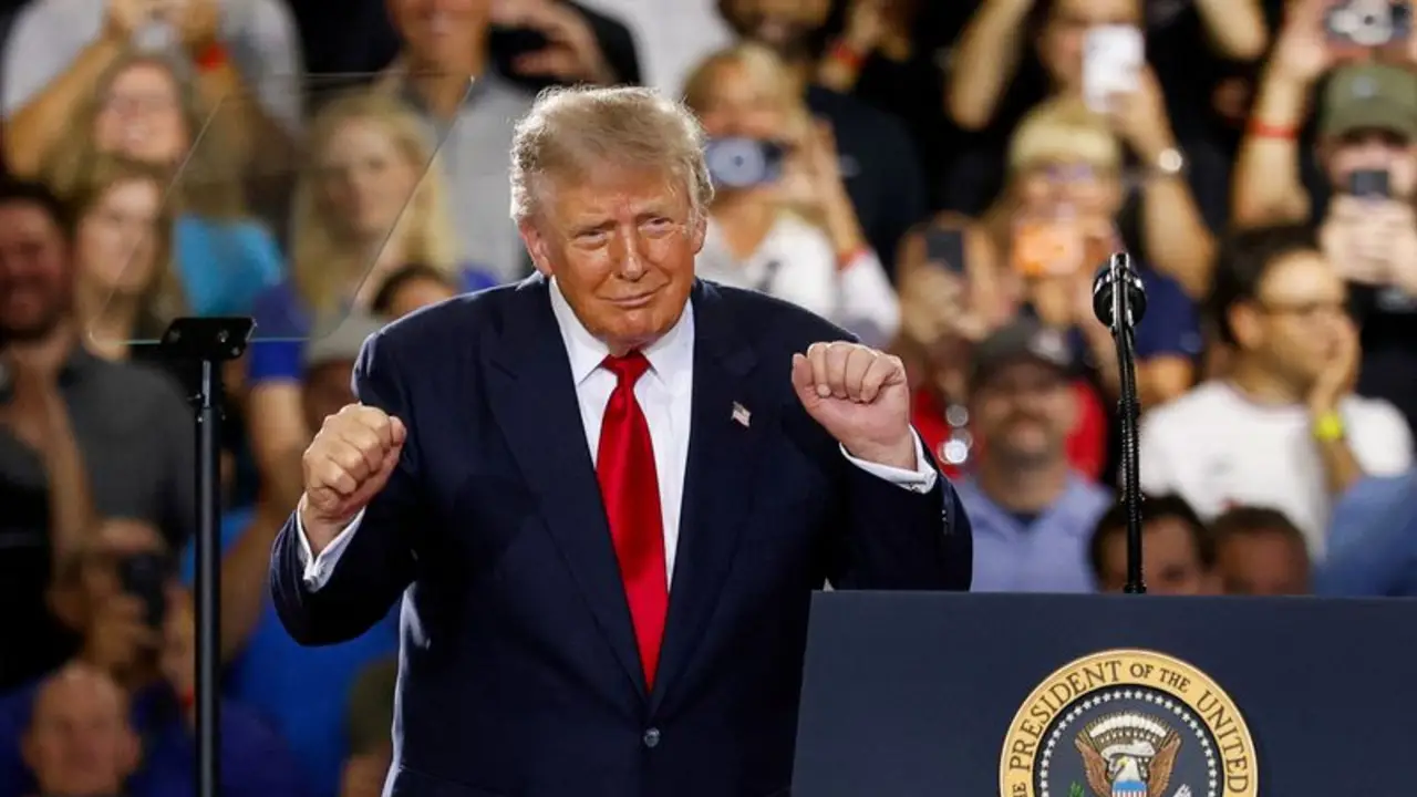 Demócratas de EEUU aventajan a republicanos en economía; cae la popularidad de Trump: Reuters/Ipsos