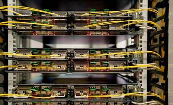 El Gobierno de Trump planea vetar componentes chinos para centros de datos, según fuentes | Datos