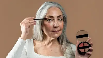 Maquillaje mujer +60. Maquillaje mujer +60.