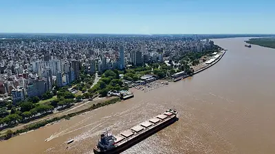 Los puertos de granos normalizaron las operaciones tras la suspensión de un decreto oficial Los puertos de granos normalizaron las operaciones tras la suspensión de un decreto oficial