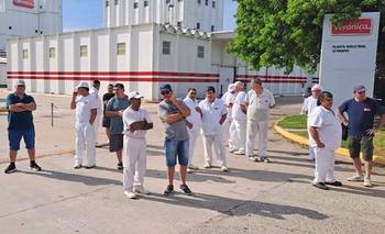 Trabajadores de Lácteos Verónica: meses sin cobrar y un duro mensaje contra el Gobierno | Crisis del sector lechero