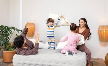 Cómo armar una pijamada por el Día del Niño: el nuevo colchón que es un éxito | Día del niño