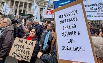 En medio de la derrota del Gobierno, jubilados protestaron frente al Congreso | Marcha jubilados