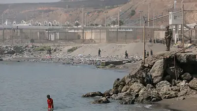 Europol detiene a tres personas sirias vinculadas a una presunta red de tráfico de migrantes Europol detiene a tres personas sirias vinculadas a una presunta red de tráfico de migrantes