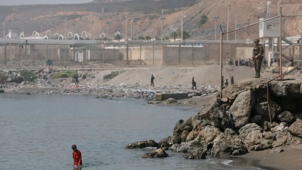 Europol detiene a tres personas sirias vinculadas a una presunta red de tráfico de migrantes