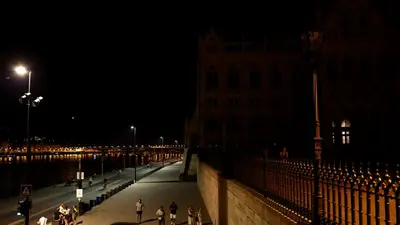 Italia en alerta, Hungría y Rumanía apagan las luces mientras sigue ola de calor en Europa Italia en alerta, Hungría y Rumanía apagan las luces mientras sigue ola de calor en Europa