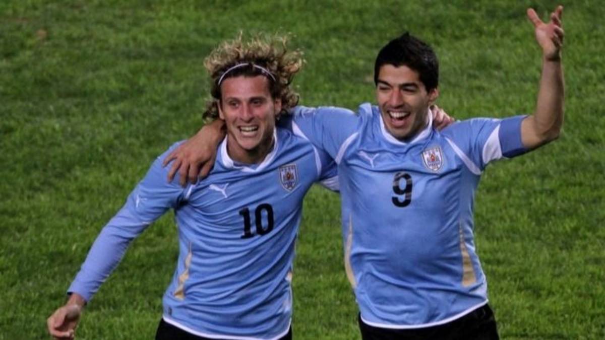La Selección de Uruguay presentó al nuevo DT tras la salida de Marcelo Bielsa