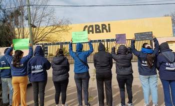 Una histórica textil de Catamarca despidió a 80 trabajadores por WhatsApp | Crisis económica