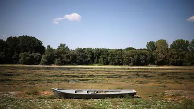 Los bajos niveles del Danubio en Bulgaria dejan al descubierto un puente de la época romana Los bajos niveles del Danubio en Bulgaria dejan al descubierto un puente de la época romana