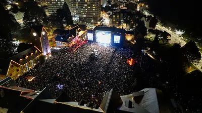 Música, gastronomía y tradición: Bariloche cierra una histórica temporada de invierno con la Fiesta Nacional de la Nieve Música, gastronomía y tradición: Bariloche cierra una histórica temporada de invierno con la Fiesta Nacional de la Nieve