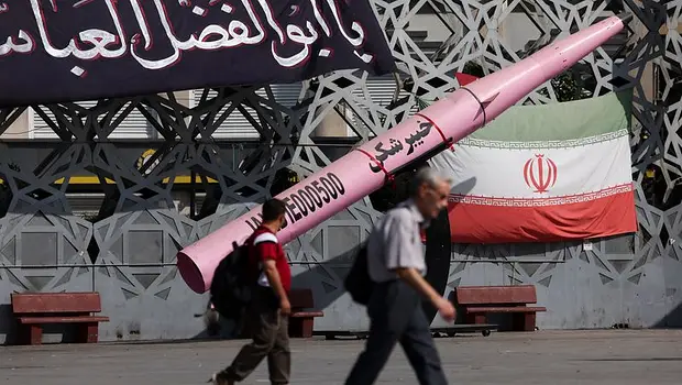 Irán desafió a Estados Unidos y afirmó que mantiene el control del estrecho de Ormuz | Conflicto en medio oriente