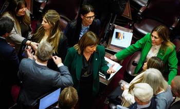 Con represión en la calle, LLA consiguió media sanción de una ley despedazada | Congreso