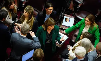 Con represión en la calle, LLA consiguió media sanción de una ley despedazada | Congreso