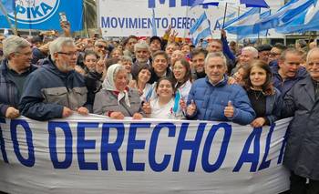 El peronismo marchó contra Milei: "Quiere partir la Patria", alertó Kicillof | Ley de tierras