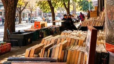 Feria de los Libros Plaza Italia. Feria de los Libros Plaza Italia.
