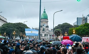 Doble protesta: las organizaciones se preparan para una movilización masiva al Congreso | Congreso