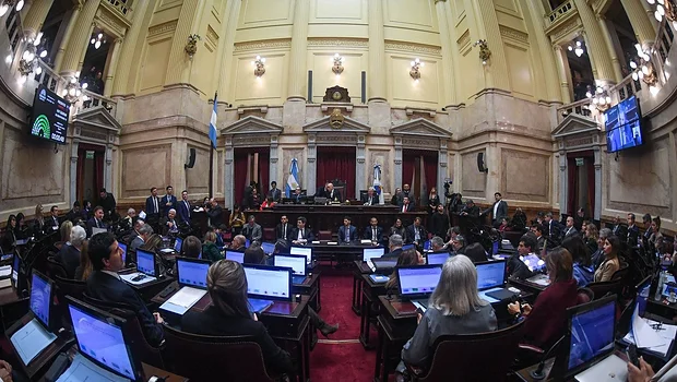 LLA encontró las firmas para la reforma de Salud Mental y busca una sesión para el 28 | Congreso