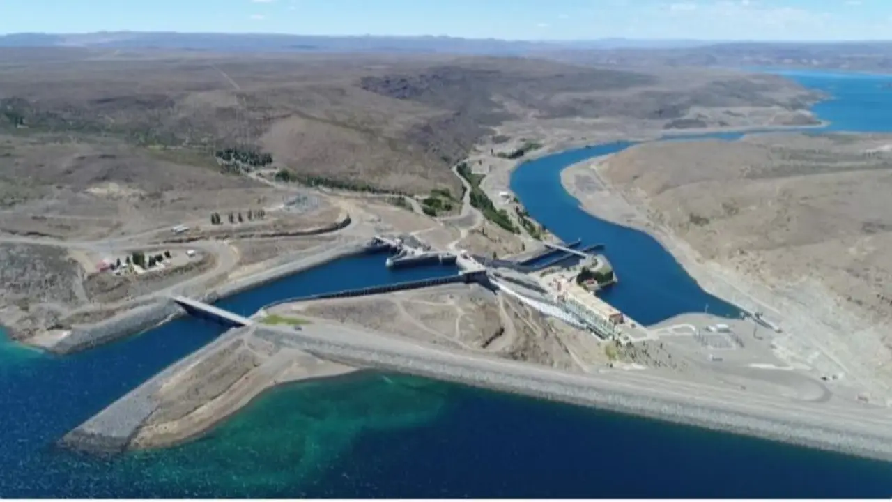 El Comando Sur quiere asegurarse el agua para los proyectos de IA en la Patagonia