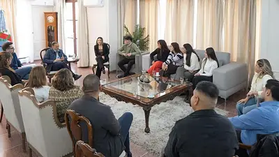 La Rioja y Uruguay intercambian experiencias para fortalecer las políticas destinadas a jóvenes La Rioja y Uruguay intercambian experiencias para fortalecer las políticas destinadas a jóvenes