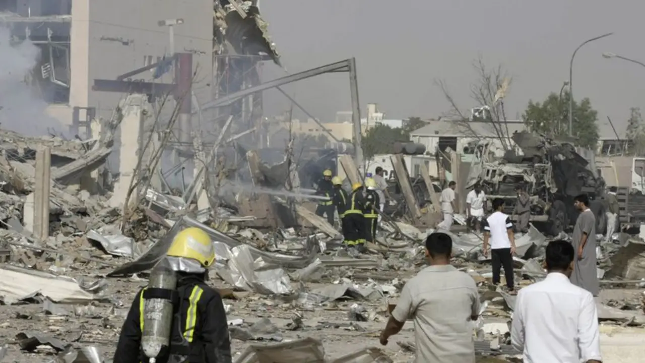Un incendio en una fábrica saudita se cobra la vida de 16 migrantes de Bangladés