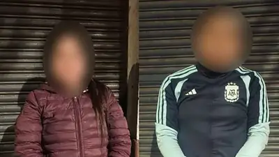 Frenaron a un hombre y a una mujer en un control policial y los detuvieron: llevaban un kilo de cocaína Frenaron a un hombre y a una mujer en un control policial y los detuvieron: llevaban un kilo de cocaína