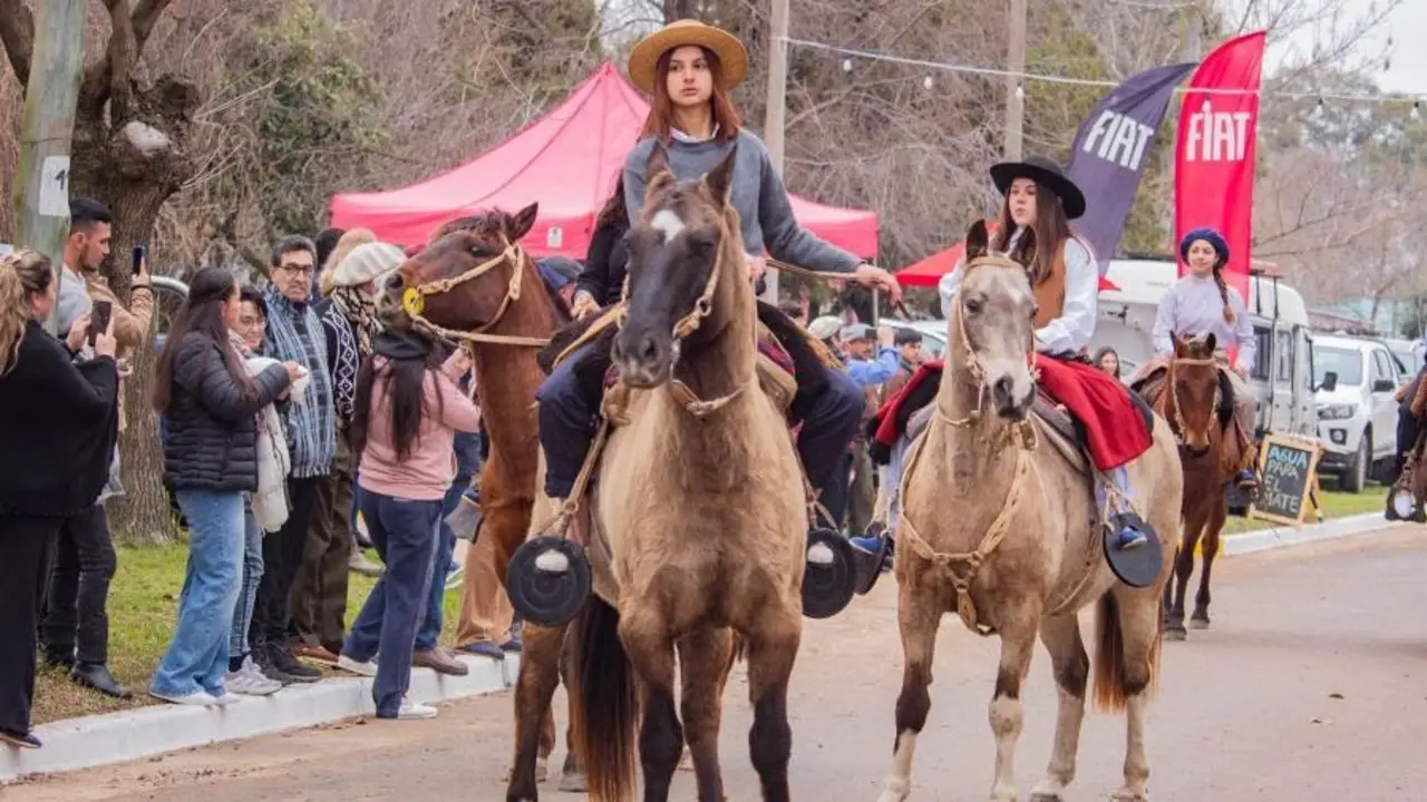 Queda a 4 horas de CABA y celebra a la Mujer Campesina: el pueblo perfecto para visitar este fin de semana