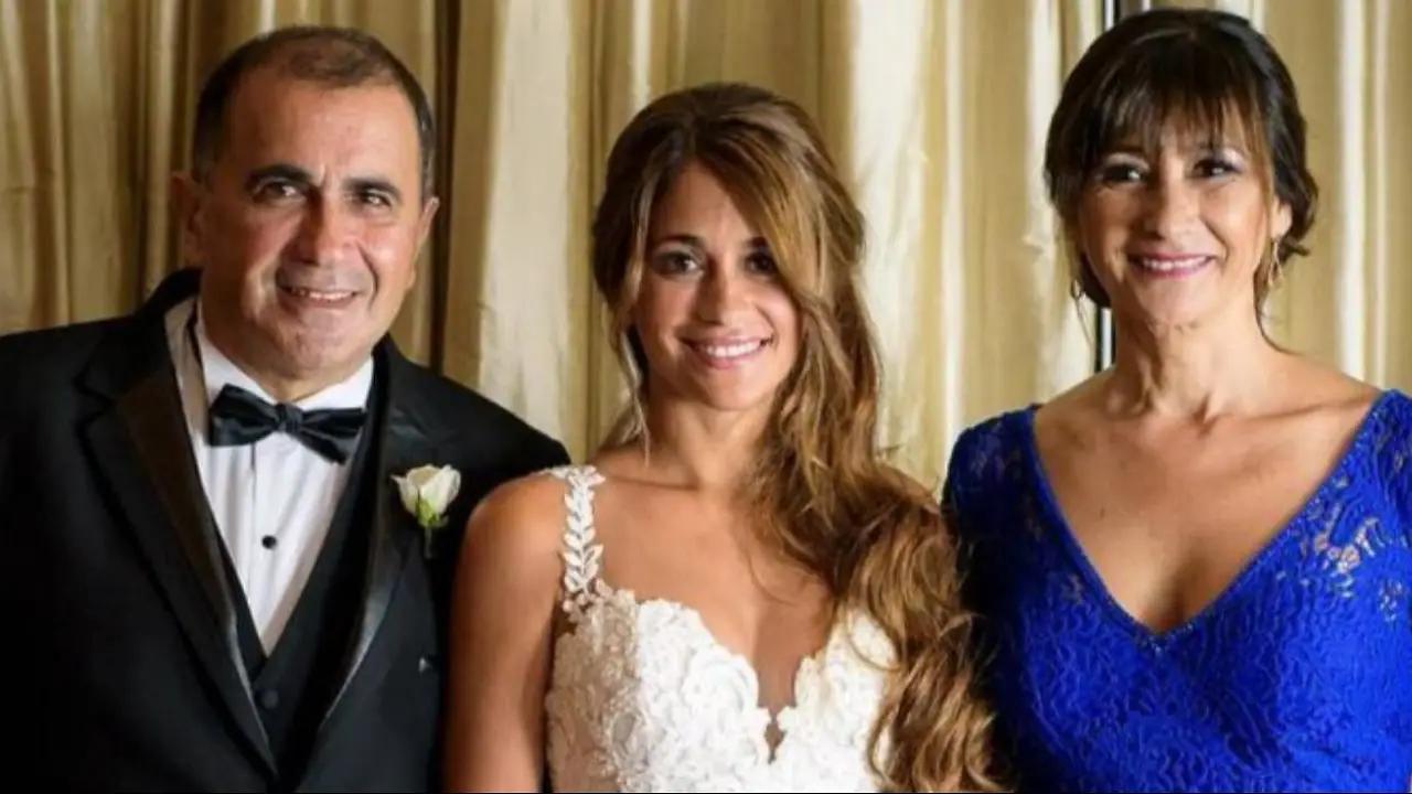 Antonela Roccuzzo y sus padres