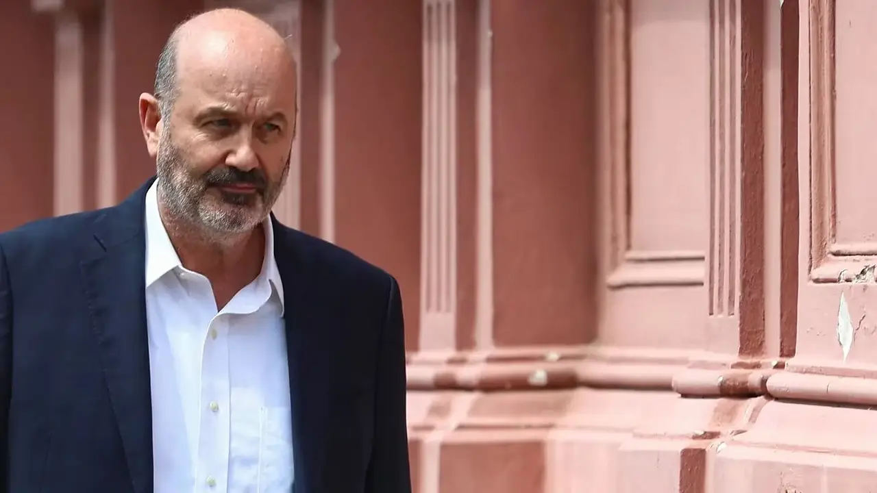 Las maniobras de Milei para respaldar a Sturzenegger en medio del ruido político con Karina y el Gabinete