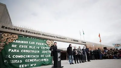Ante el abandono de Milei, Kicillof retoma obras paralizadas y destina $2.842 millones a la educación técnica en PBA Ante el abandono de Milei, Kicillof retoma obras paralizadas y destina $2.842 millones a la educación técnica en PBA