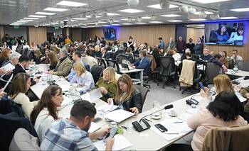 "Los voté y me arrepiento": expusieron en Diputados sobre el cierre del Coro de Niños | Congreso