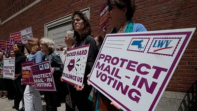 Jueza impide que el Servicio Postal de EEUU restrinja el voto por correo Jueza impide que el Servicio Postal de EEUU restrinja el voto por correo