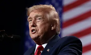 Trump firma memorándum para permitir uso de herramientas cibernéticas contra organizaciones transnacionales | Delitos